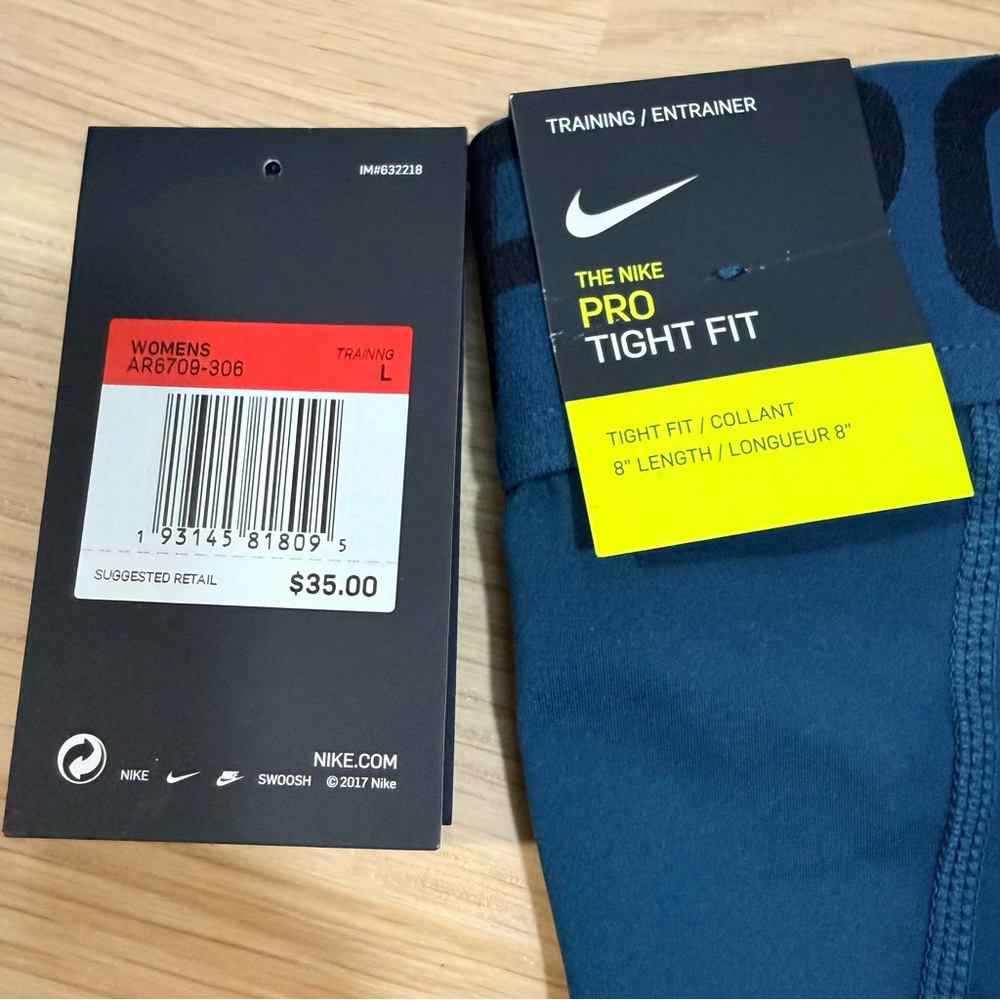 NIKE NWT Women's 8” Training Shorts Pro Tight Fit Midnight Turquoise Large - Picture 6 of 10